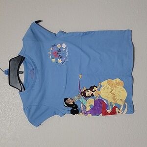 Blusa para niña de pricesas nueva